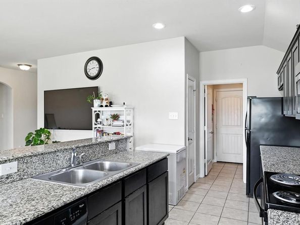 9100  Saint Barts Road , Fort Worth Texas 76123
