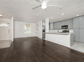 6848  Town North Drive , Dallas Texas 75231
