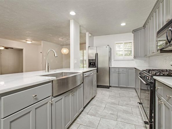 6848  Town North Drive , Dallas Texas 75231