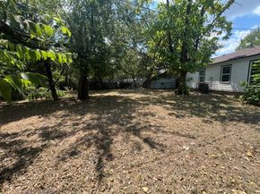 2554  Marfa Avenue , Dallas Texas 75216