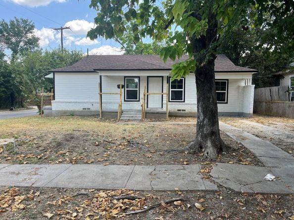 2554  Marfa Avenue , Dallas Texas 75216