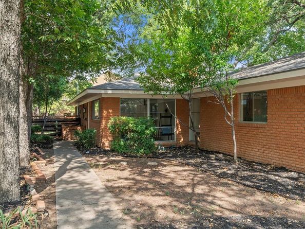708  Hurstview Drive , Hurst Texas 76053