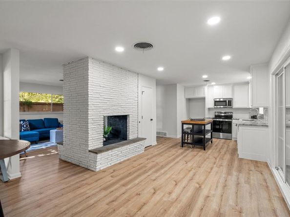 708  Hurstview Drive , Hurst Texas 76053