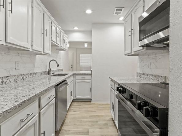5007  Burlingame Drive , Garland Texas 75043