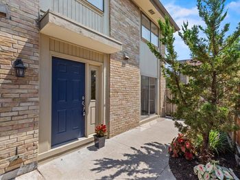2648  Custer Parkway 