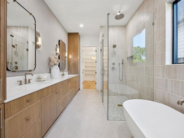 8922  San Benito Way , Dallas Texas 75218