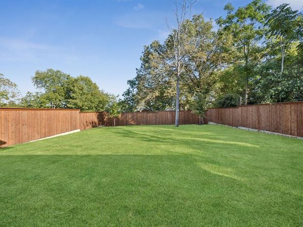 8922  San Benito Way , Dallas Texas 75218