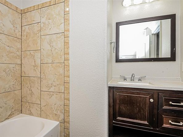1400  Stewart Street , Fort Worth Texas 76104
