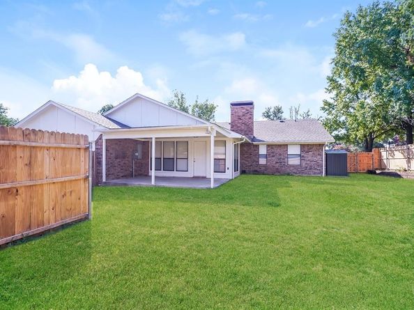 1400  Stewart Street , Fort Worth Texas 76104