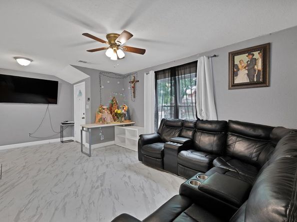 7810  Maxwell Avenue , Dallas Texas 75217