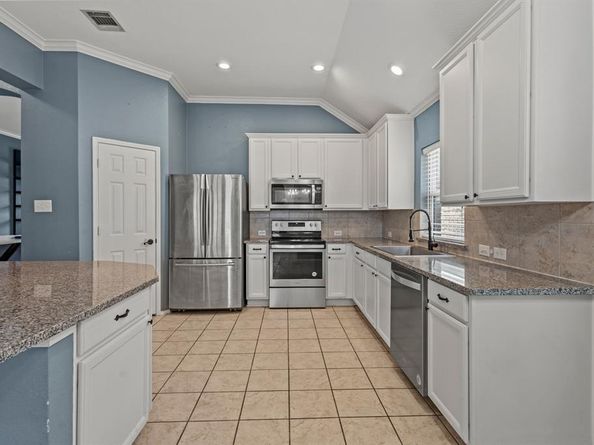 4507  Foxmeadow Trail , Arlington Texas 76017