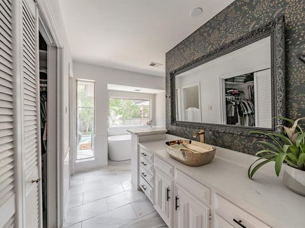 2211  Midhurst Drive , Arlington Texas 76013
