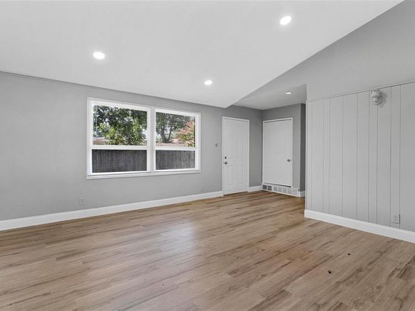 3230  High Vista Drive , Dallas Texas 75234