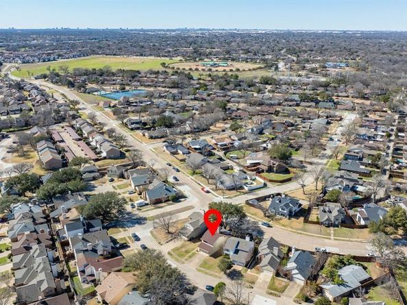557  Trailcrest Drive , Garland Texas 75043