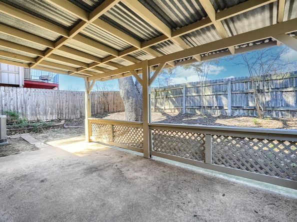 557  Trailcrest Drive , Garland Texas 75043