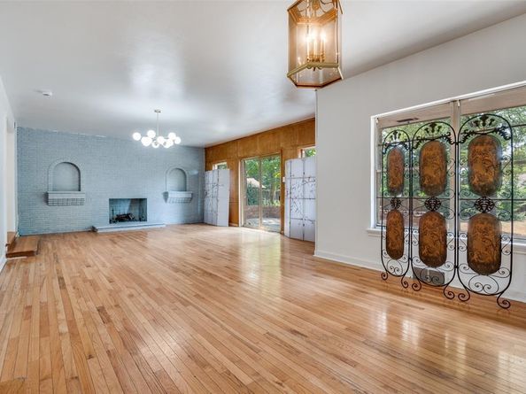 620  Woolsey Drive , Dallas Texas 75224