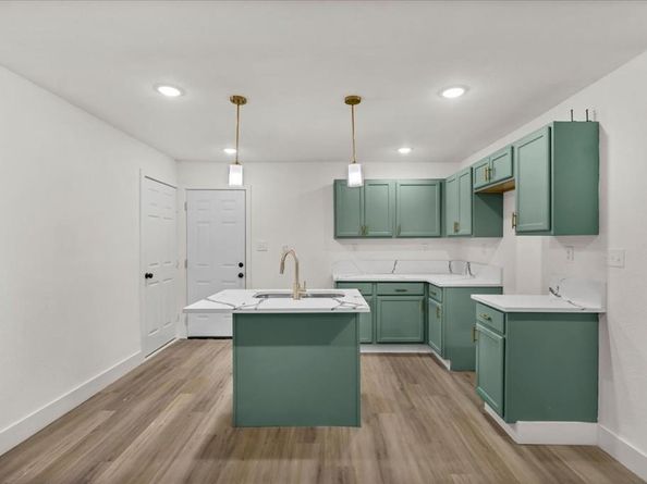 929  Glen Garden Drive , Fort Worth Texas 76104