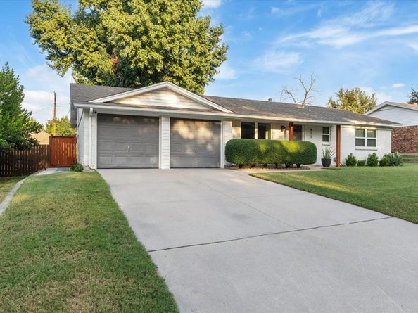425  Glenhaven Drive , Azle Texas 76020