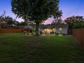 425  Glenhaven Drive , Azle Texas 76020