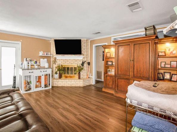 507 S Walnut Creek Drive , Mansfield Texas 76063