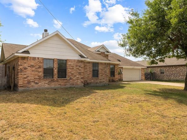 2516  Gerry Way Street , Lancaster Texas 75134