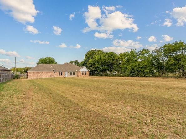 2516  Gerry Way Street , Lancaster Texas 75134