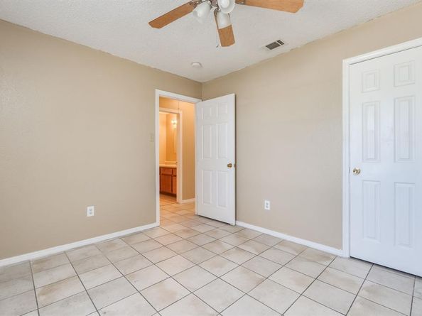 2516  Gerry Way Street , Lancaster Texas 75134
