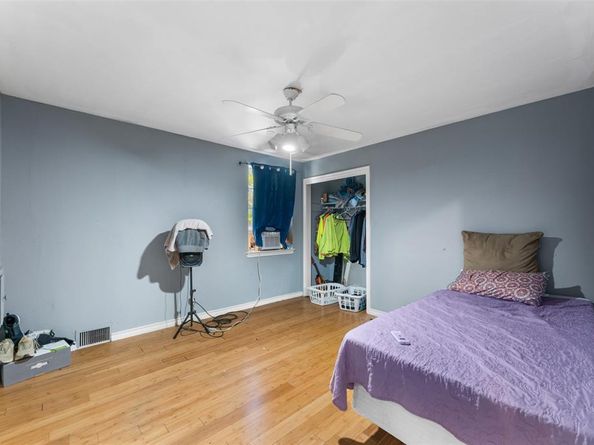 2405  Summit Drive , Irving Texas 75062