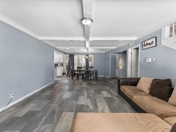 2405  Summit Drive , Irving Texas 75062