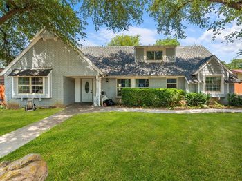 2405  Summit Drive 