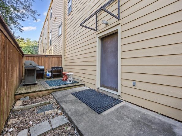 4050  Mckinney Avenue  2, Dallas Texas 75204