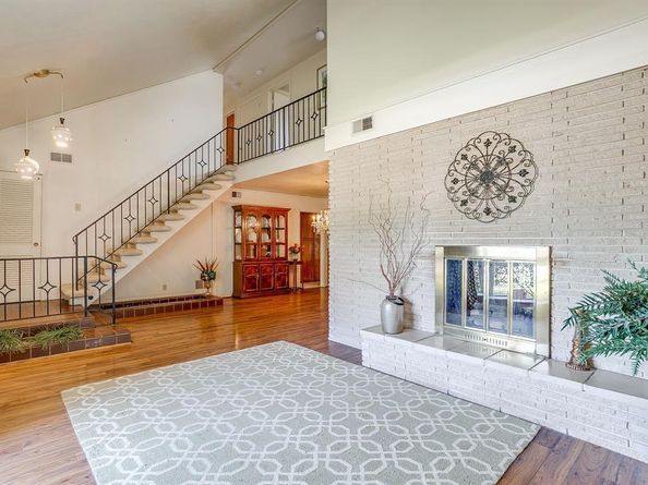 1102  Edwards Court N, Irving Texas 75062