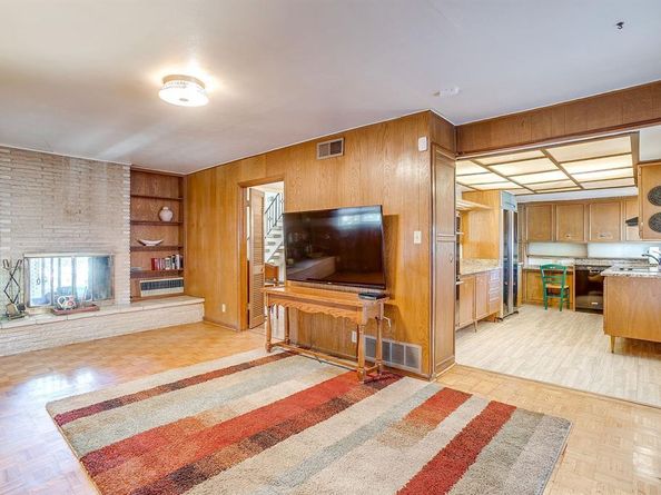 1102  Edwards Court N, Irving Texas 75062