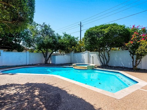 4034  Cobblers Lane , Dallas Texas 75287