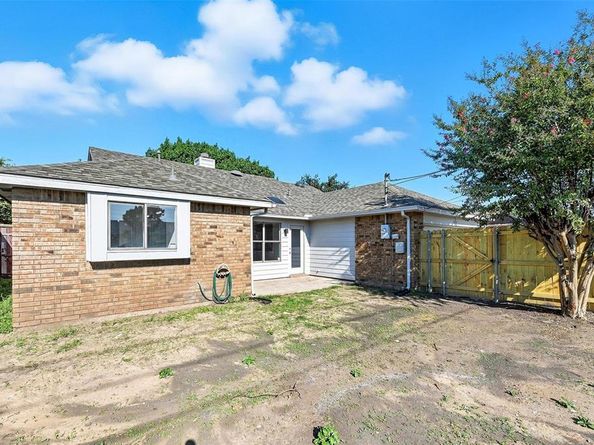 5144  Freestone Circle , Dallas Texas 75227