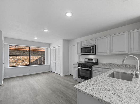 5144  Freestone Circle , Dallas Texas 75227