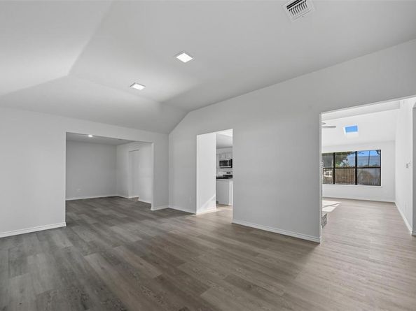 5144  Freestone Circle , Dallas Texas 75227