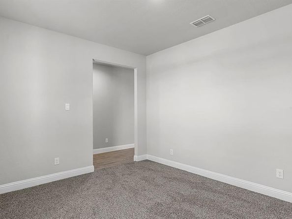 2621  MCCORMICK Street , Denton Texas 76205