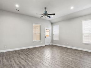 2621  MCCORMICK Street , Denton Texas 76205