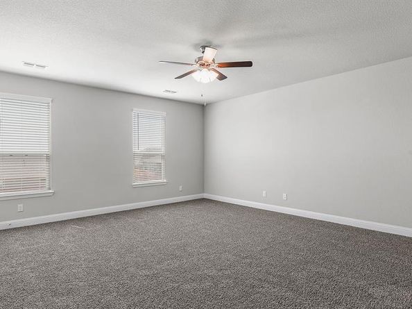 2621  MCCORMICK Street , Denton Texas 76205