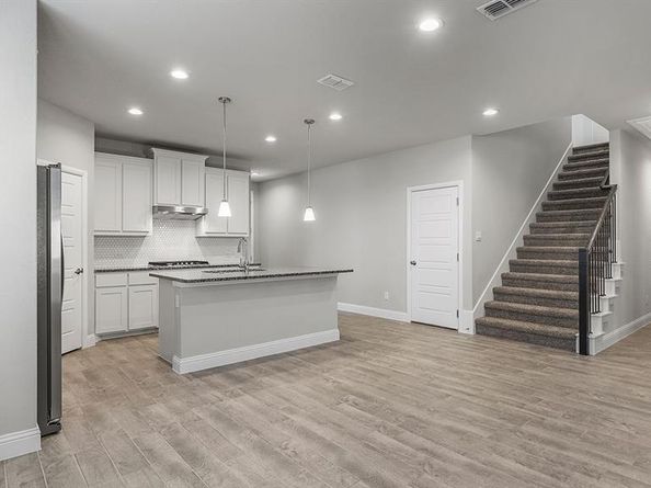 2621  MCCORMICK Street , Denton Texas 76205