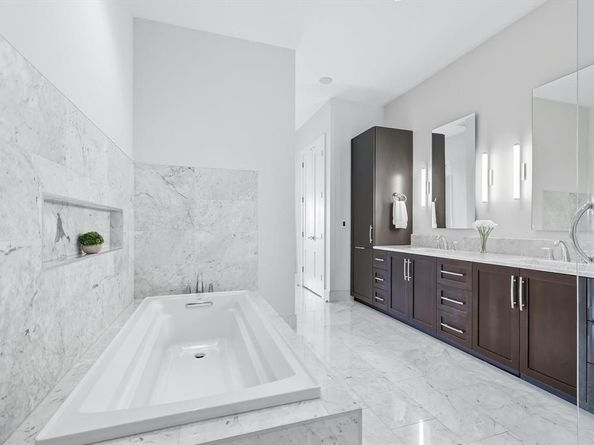 2800  Lakeside Parkway  403, Flower Mound Texas 75022