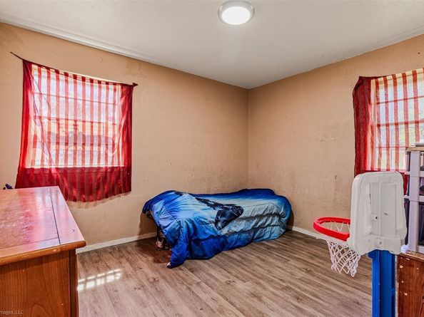 4272  Wilshire Boulevard , Dallas Texas 75241