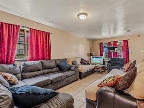 4272  Wilshire Boulevard , Dallas Texas 75241