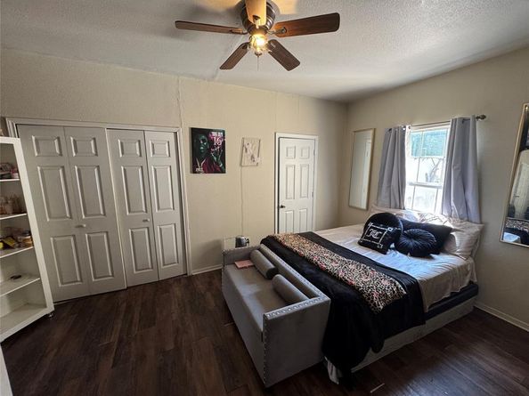407 S Garrett Avenue , Dallas Texas 75223