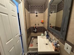 407 S Garrett Avenue , Dallas Texas 75223