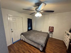 407 S Garrett Avenue , Dallas Texas 75223
