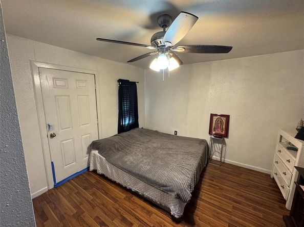 407 S Garrett Avenue , Dallas Texas 75223