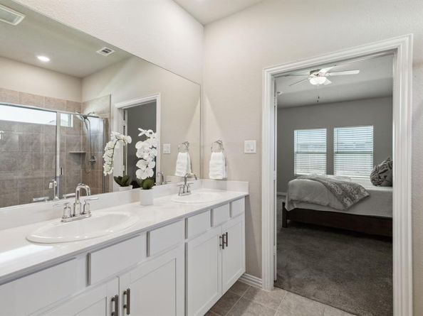 452  Ella Lane , Fate Texas 75087