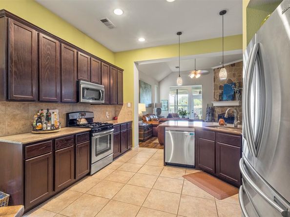 8713  Golden Sunset Trail , Fort Worth Texas 76244